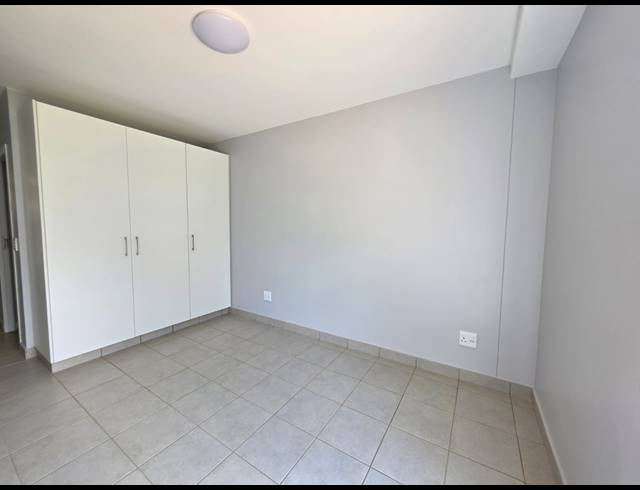 2 BEDROOM APARTMENT TO LET IN HILLCREST CENTRAL
